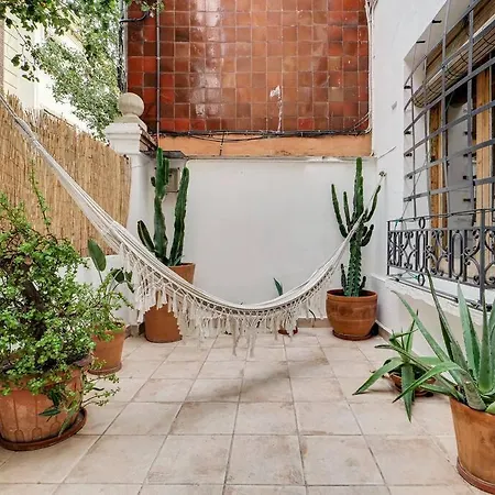 Casa Jasmin Cosy 4 Bedroom House With Terrace * L'Hospitalet de Llobregat