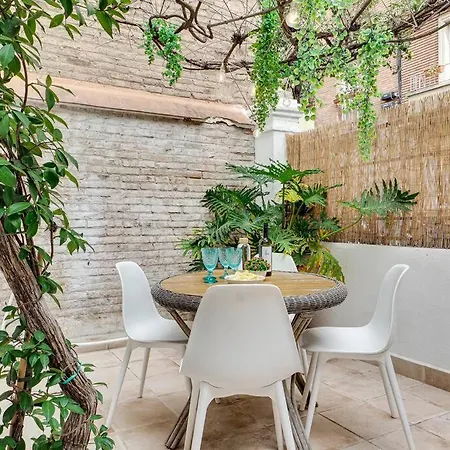 Casa Jasmin Cosy 4 Bedroom House With Terrace L'Hospitalet de Llobregat