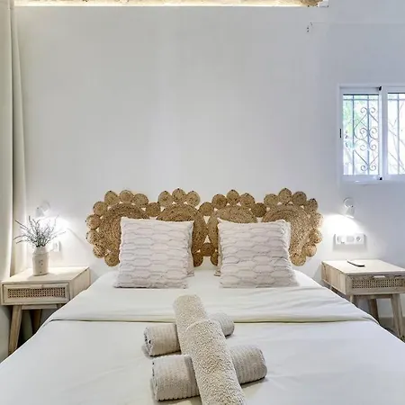 Casa Jasmin Cosy 4 Bedroom House With Terrace *